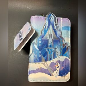 BNWT Loungefly Wallet- Frozen